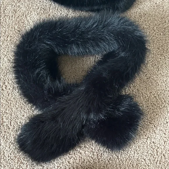 Black Faux Fur Hat and Scarf Set - Picture 2 of 5
